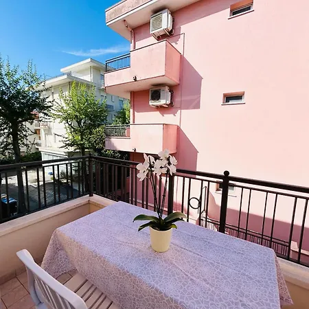 Bixio Leisure- Flexrent Immobiliare Abissinia * Riccione