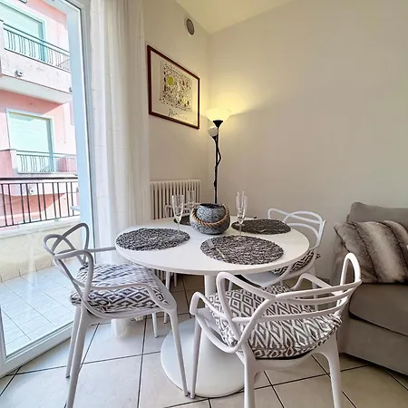 Bixio Leisure Flexrent - Immobiliare Abissinia * Riccione