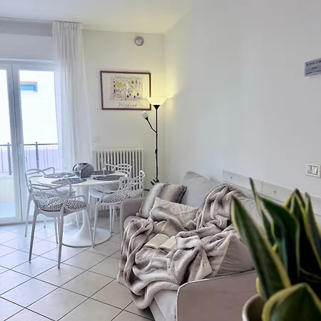 Bixio Leisure- Flexrent Immobiliare Abissinia